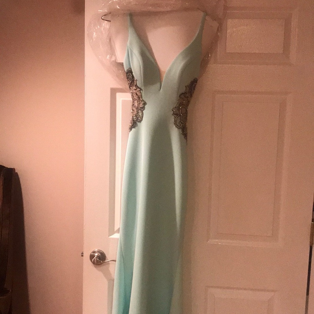 Prom gown